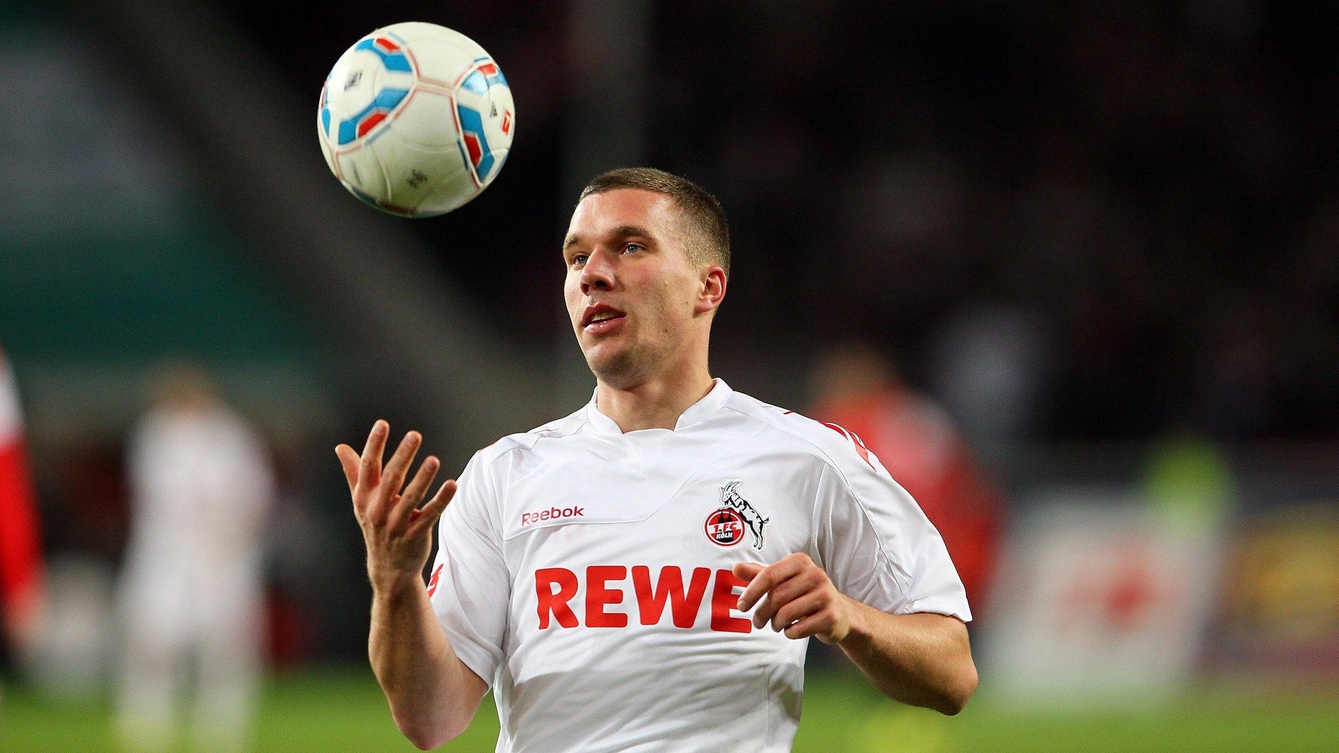 LOL英雄操作技巧震撼赛场，英雄联盟震撼